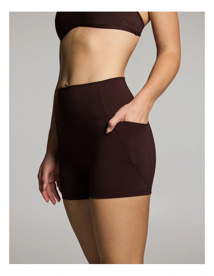 No Front Seam Pocket Mid Thigh Bike Shorts in Cocoa image 3