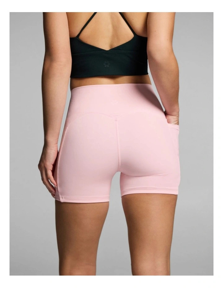 No Front Seam Pocket Mid Thigh Bike Shorts in Rose Quartz image 2