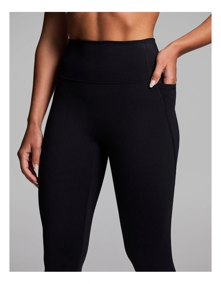 No Front Seam Pocket Ankle Grazer Tights in Black image 4