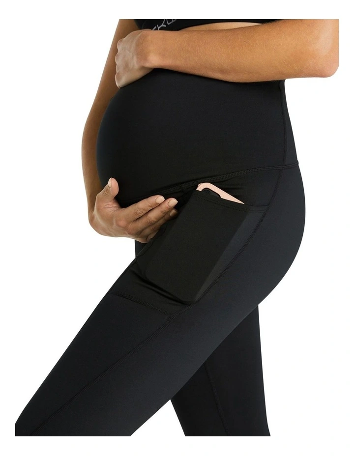 Maternity 3/4 Pocket Tights in Black image 4