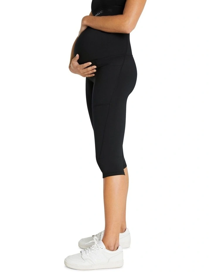 Maternity 3/4 Pocket Tights in Black image 5