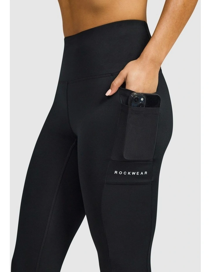 Velocity Pocket 3/4 Tights in Black image 4
