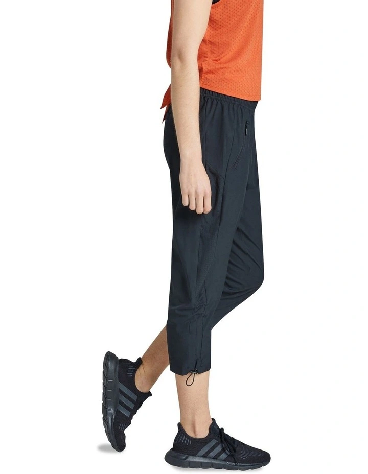 3/4 Rouched Pant in Black image 3