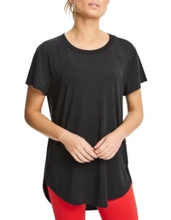 Long Line High Low Tee in Black