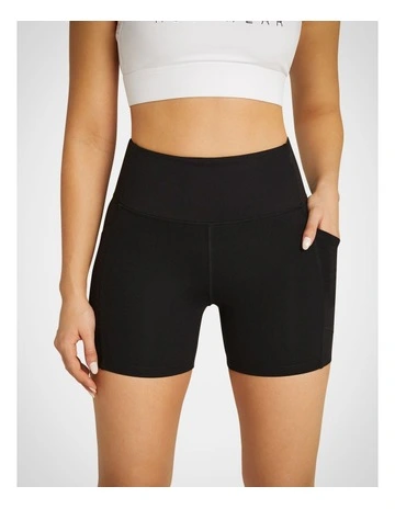 Elevate Mid Thigh Pocket Tight Shorts in Black