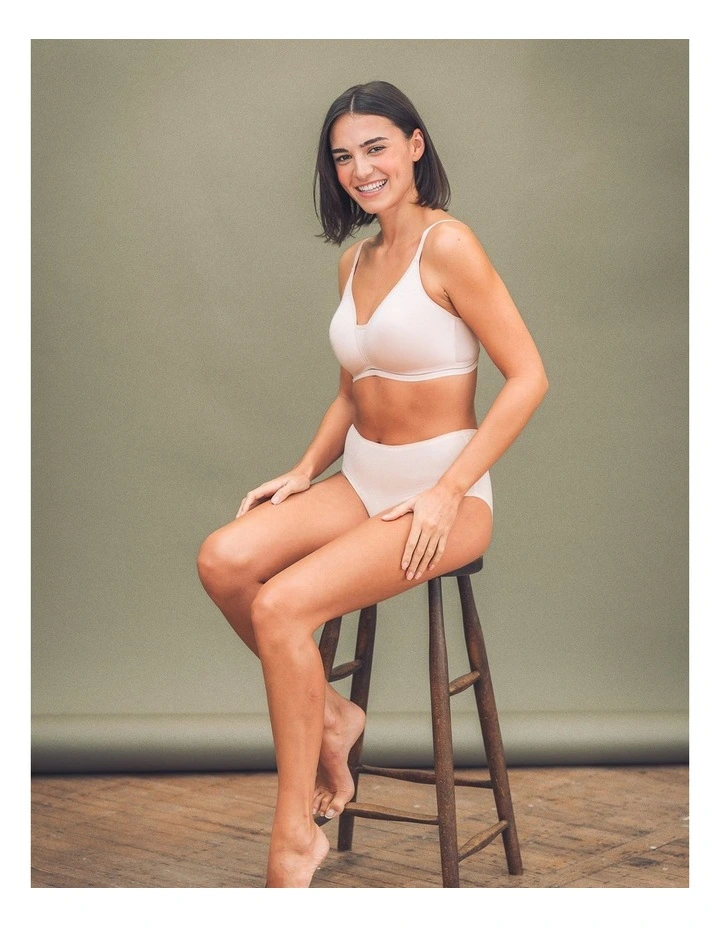 Posie Racerback Wirefree T-Shirt Style Teen Bra in Blush image 6