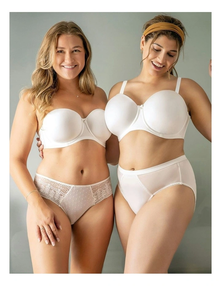 Elise Multiway Seamless Strapless Bra in Pearl White image 3