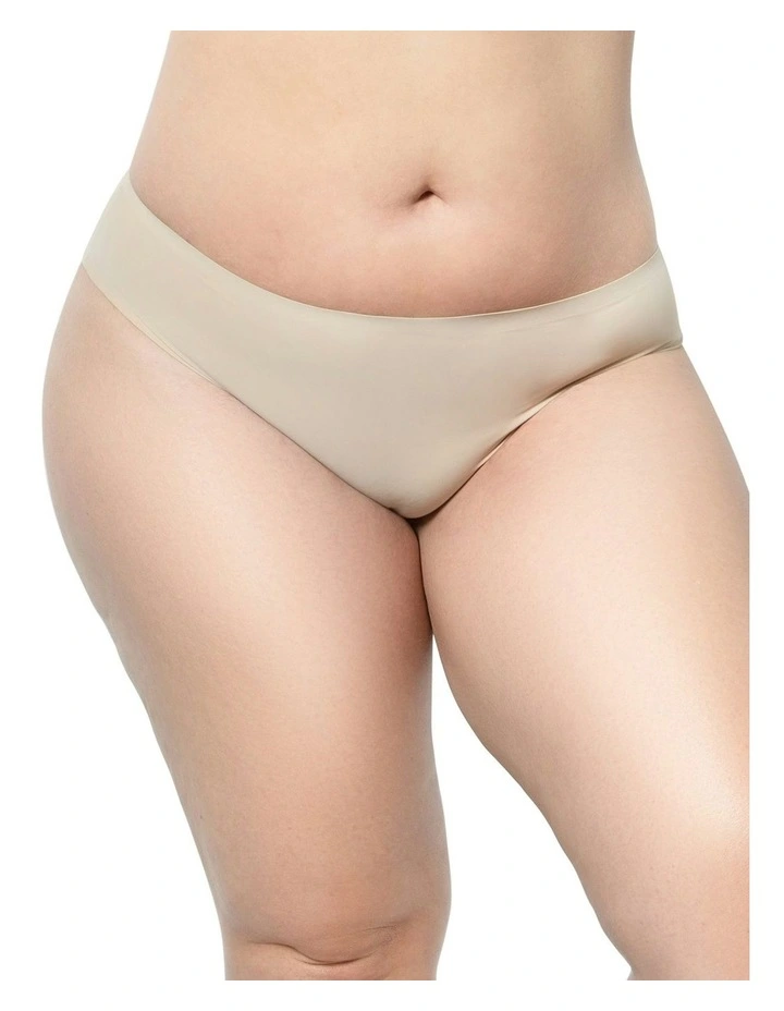 Bonded Seamless-Effect Hipster Brief in European Nude image 1
