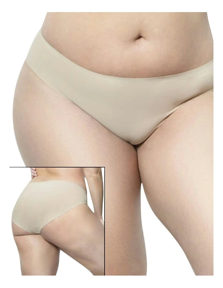 Bonded Seamless-Effect Hipster Brief in European Nude image 5