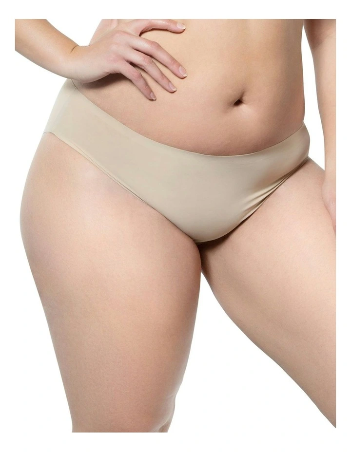 Bonded Seamless-Effect Hipster Brief in European Nude image 6