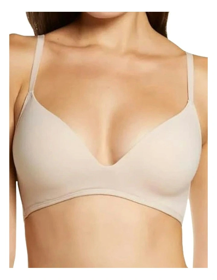 Prestige Wirefree Push Up Plunge Bra in Beige image 3