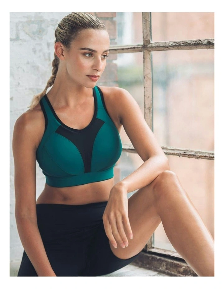 Aerocool Wirefree Full Bust High Impact Sports Bra in Emerald Green image 3