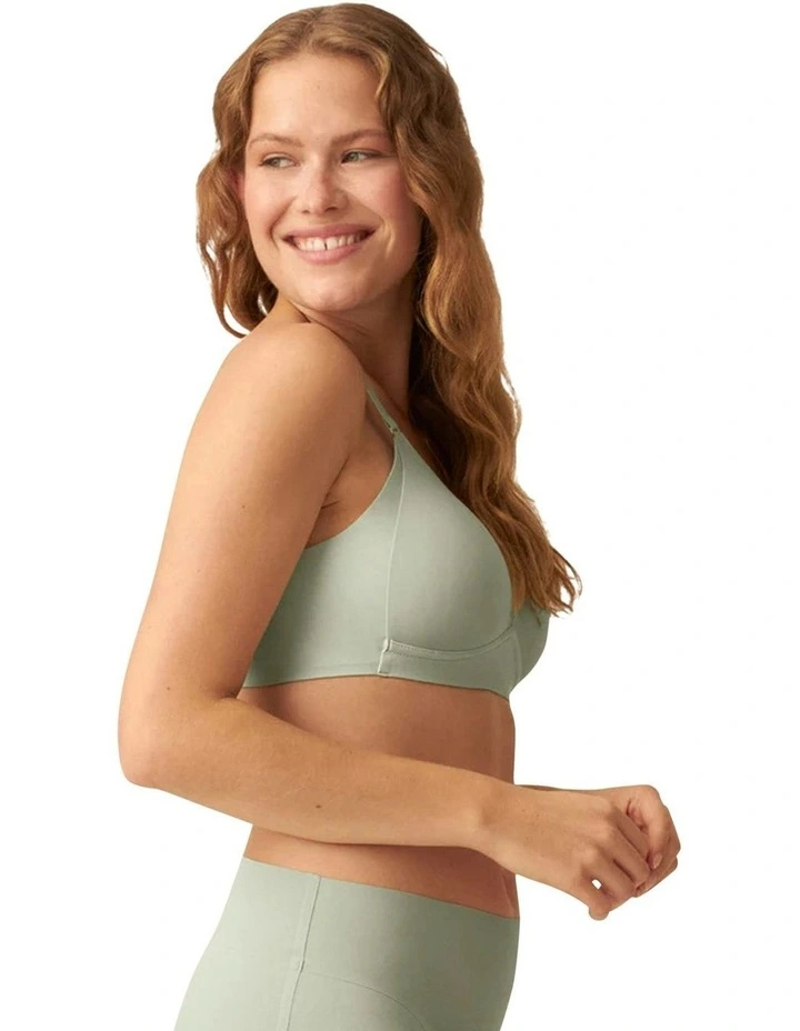 Side Smoothing Soft Cup Wireless Padded Bra in Green image 5