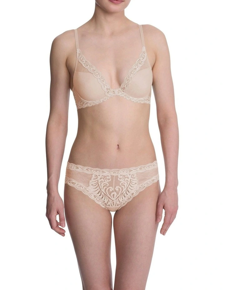 Feathers Lightly Padded Wired Plunge Bra in Cosmetic image 4