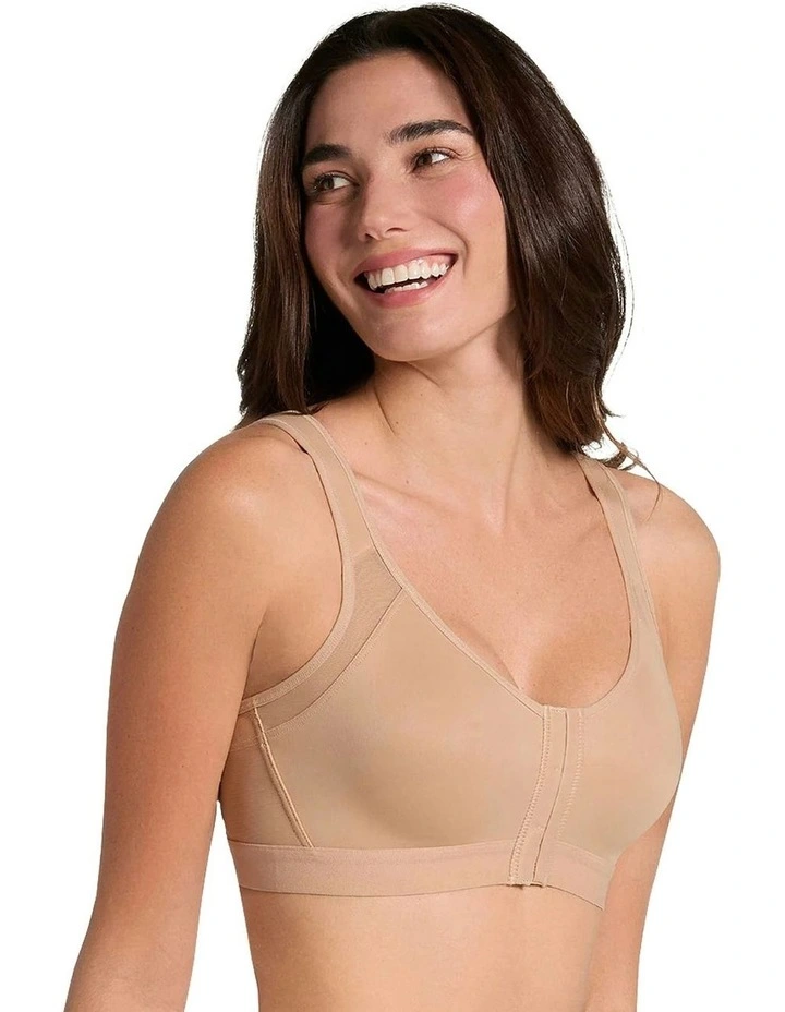 Multi Functional Posture Corrector Wireless Front Open Bra in Beige image 3