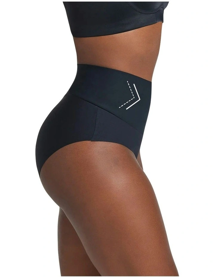 FusedContour No Show Firm Control Shaping Brief in Black image 2