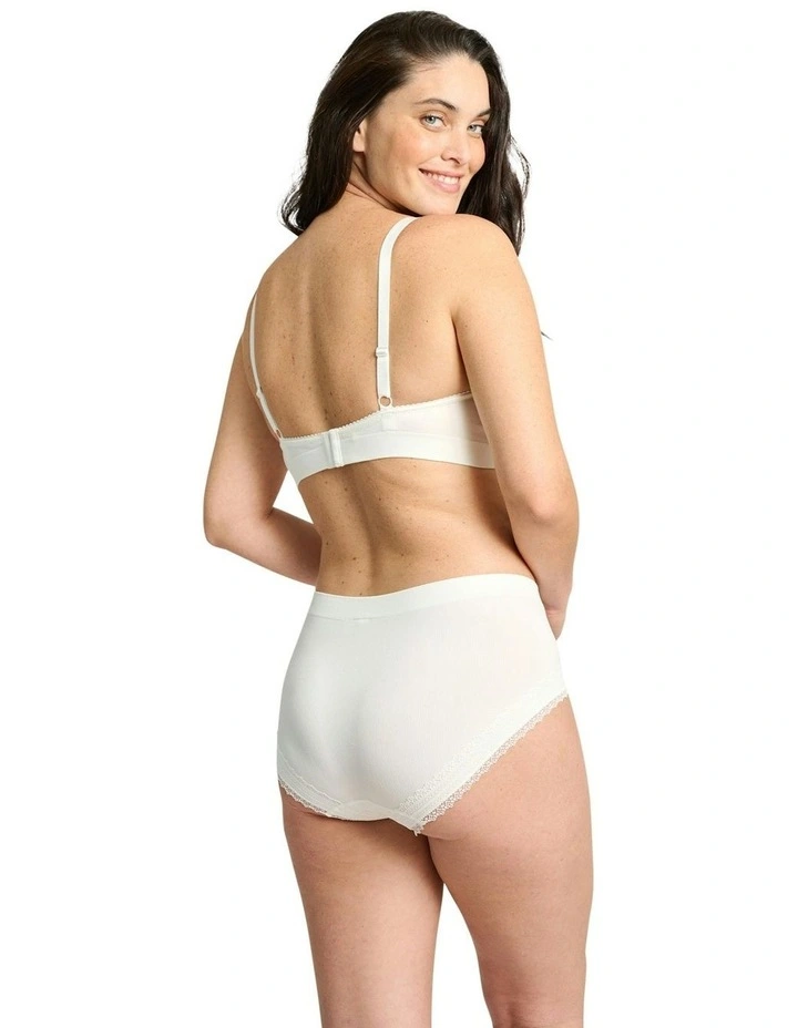 Agathe Comfortable Padded Wirefree Bra With Lace in White image 5