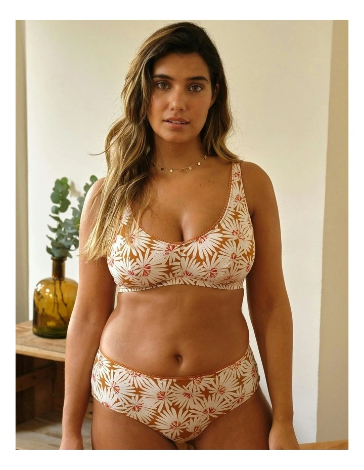 Zo Scoop Neck Supportive Wirefree Bralette in Pure Floral Print image 3