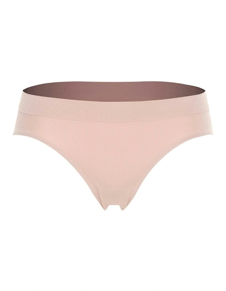 So Confort Seamless Plus Size Brief in Nude image 6