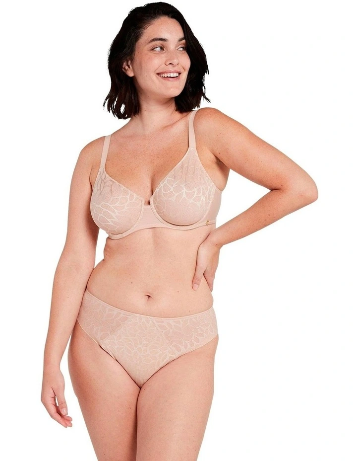 Perfect Curves Smooth Lace Wired T-Shirt Bra in Blush image 4