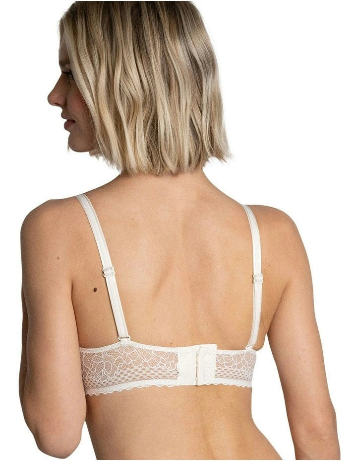 Pila Wirefree Smooth Triangle T-shirt Bra in White image 2