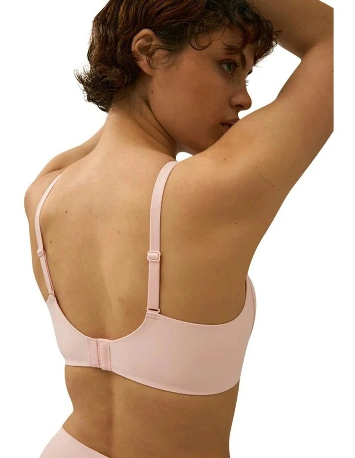 Side Smoothing Soft Cup Wireless Padded Bra in Blush image 5