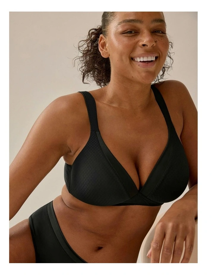 Wednesday Jacquard Wireless T-shirt Bra With Padded Straps in Black image 3