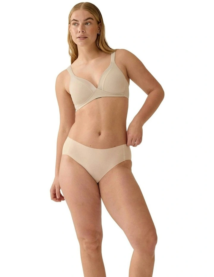 Wednesday Jacquard Wireless T-shirt Bra With Padded Straps in Light Beige image 7