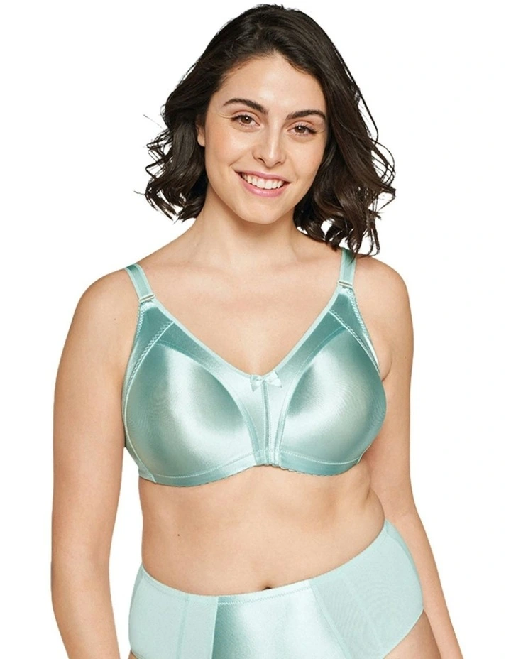 Contour Soft Minimiser Bra in Light Mint image 4