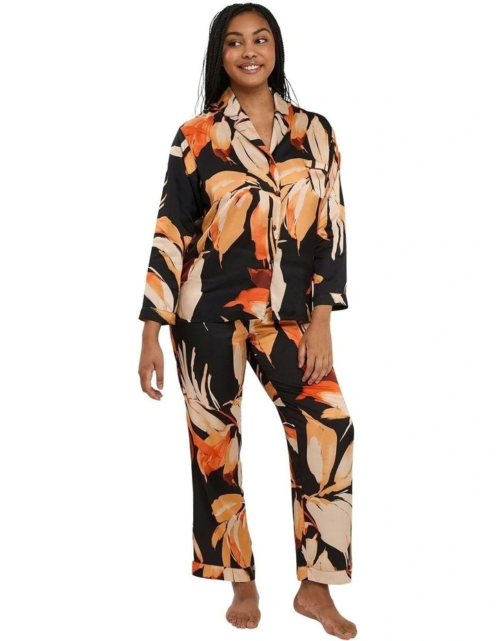 Pure Chic Viscose Satin Pyjama Shirt in Black image 4