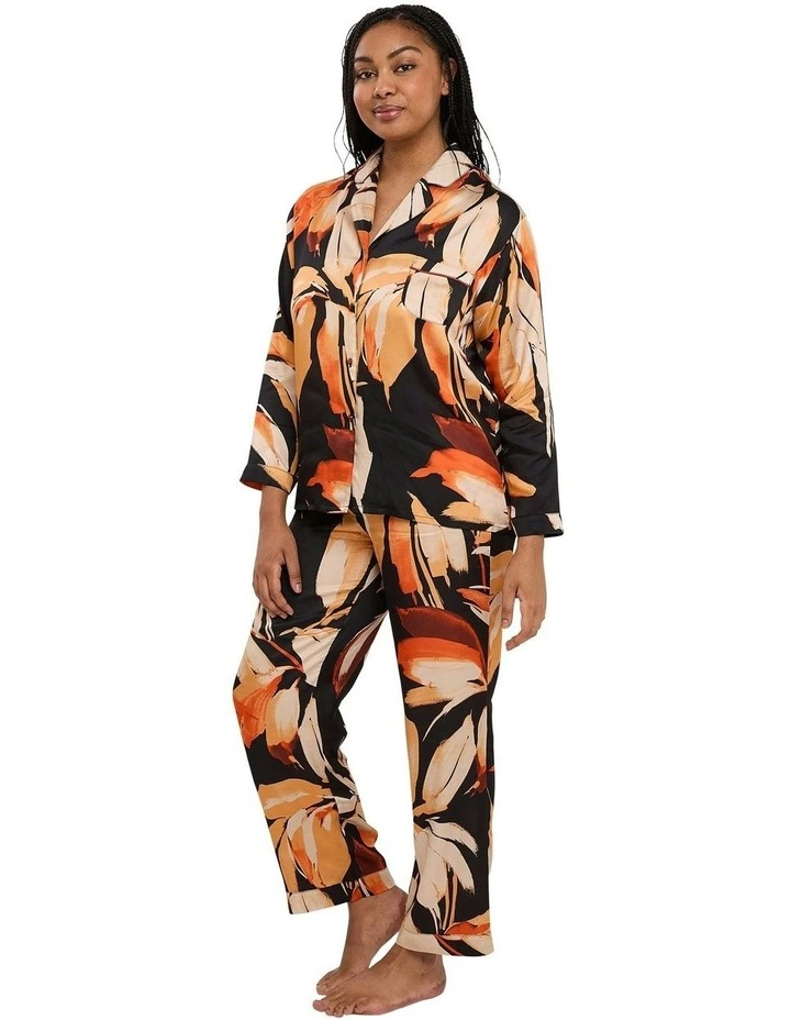 Pure Chic Viscose Satin Pyjama Shirt in Black image 6