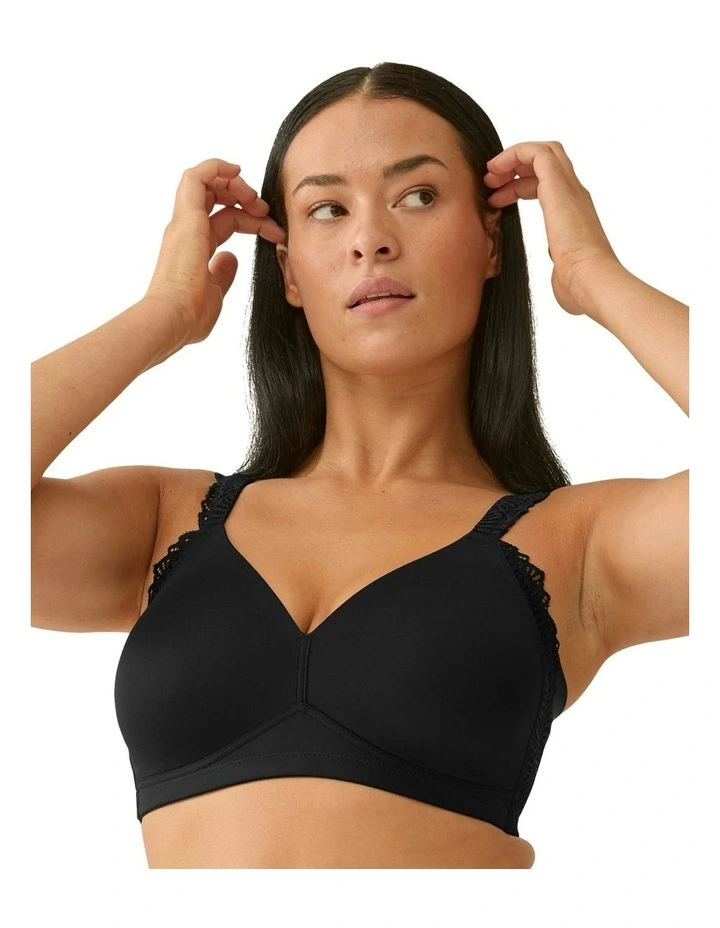 Friday Side Smoothing Seamless Cup Wirefree Bra in Black image 1