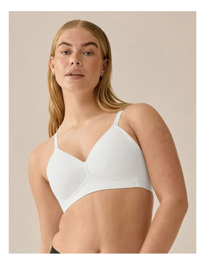 Side Smoothing Soft Cup Wireless Padded Bra in Ecru image 4