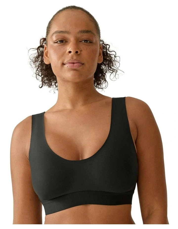 Back And Side Smoothing Wirefree Crop Top Bra in Black image 1