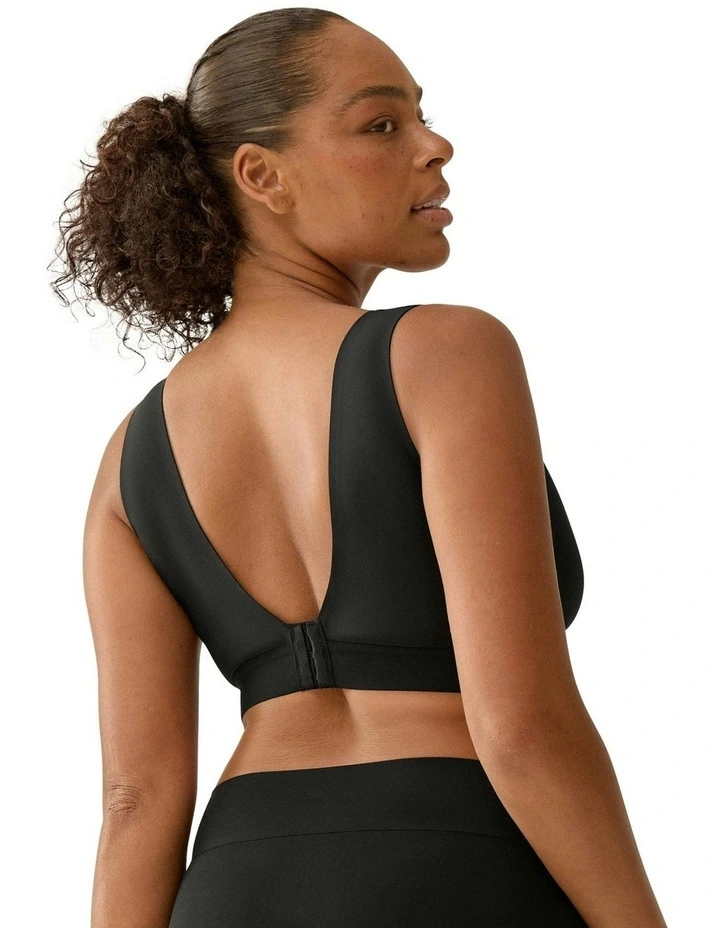 Back And Side Smoothing Wirefree Crop Top Bra in Black image 5