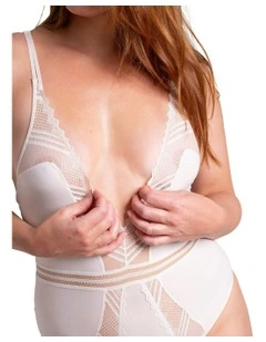 Rodeo Plunge Opaque & Lace Lingerie Bodysuit in Talc