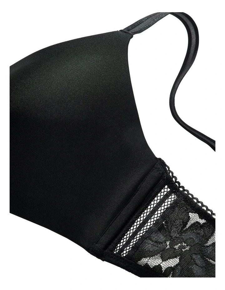 Gardenia Wirefree Padded Triangle Bra With Lace in Black image 7