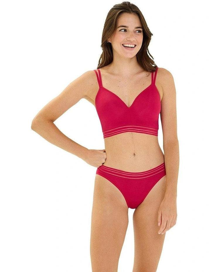 Zen Light Seamless Moulded Wirefree Bra in Granita Pink image 3