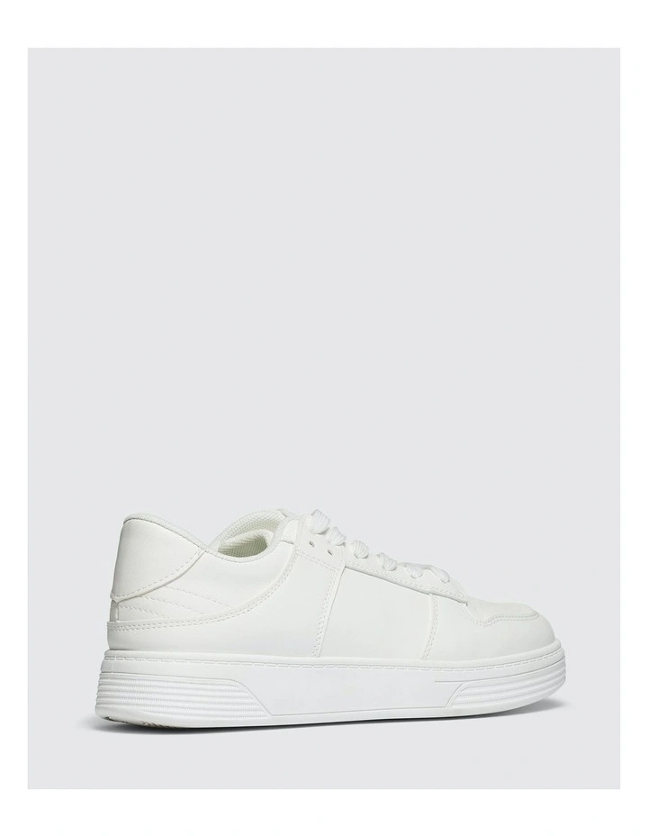 Crema Shoes in White image 3