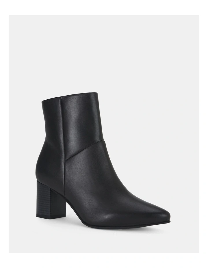 Tarvella Boots in Black image 2