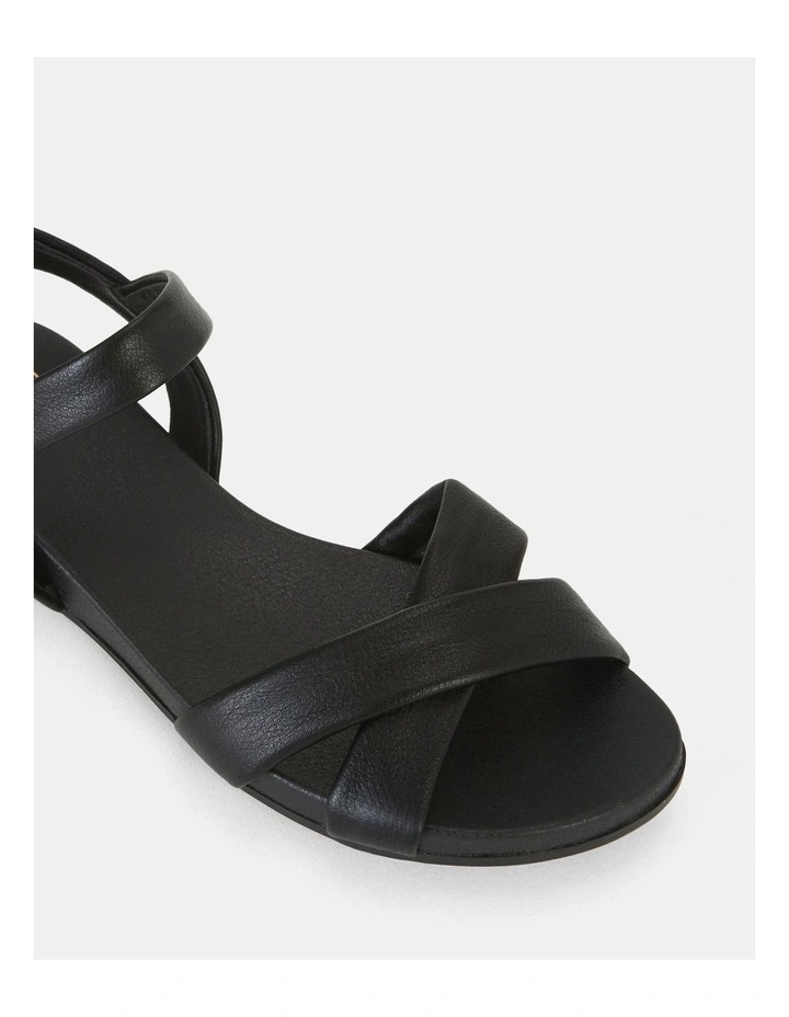 Teramo Sandals in Black image 3