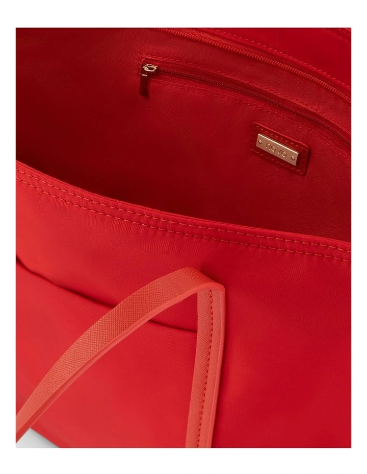 Ashka Tote Bag in Red image 3