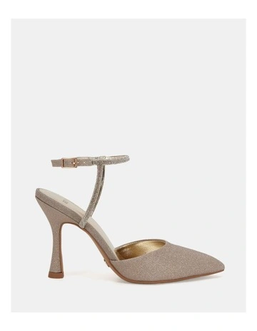Illustrious Pumps in Gold