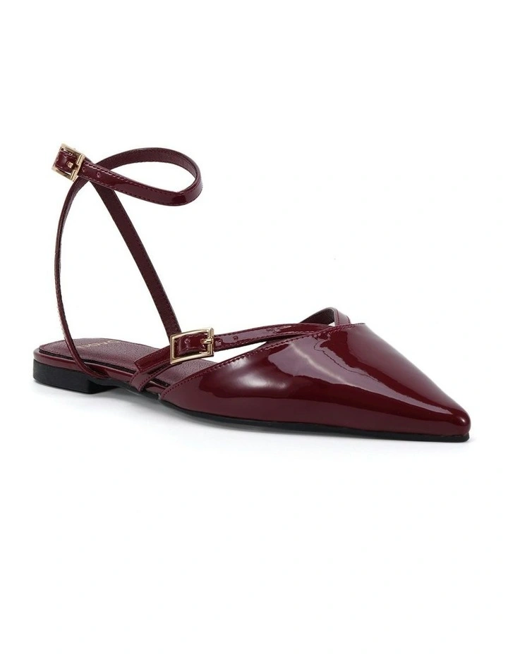 Calanthe Flat Shoe in Red image 2