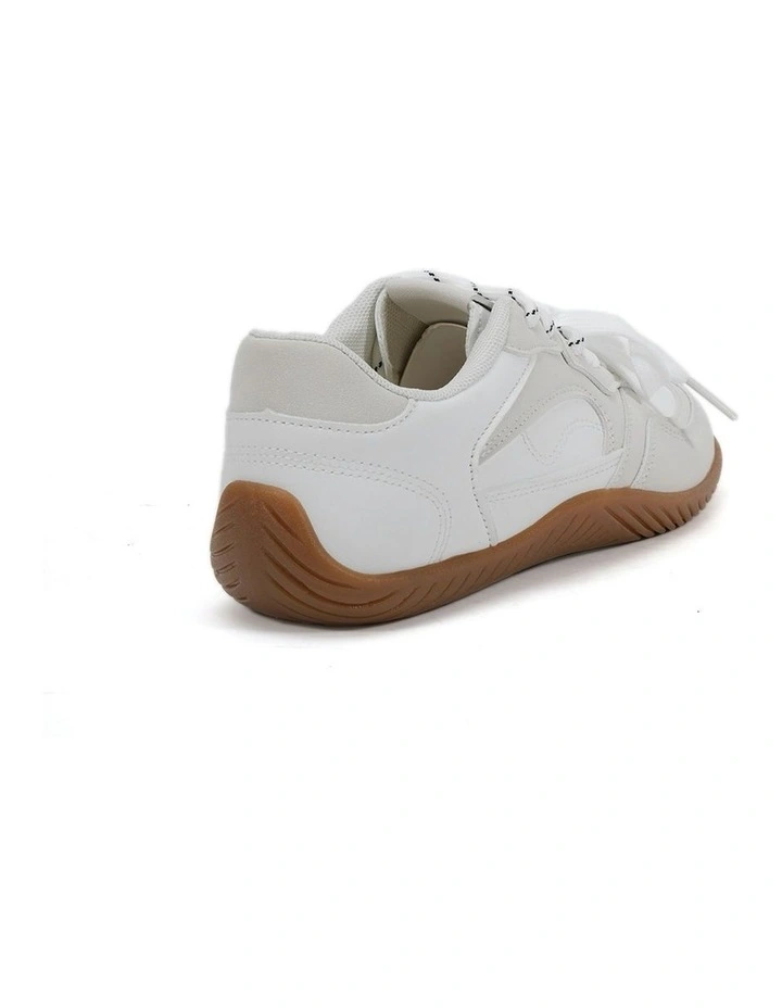 Carooso Shoes in White image 3