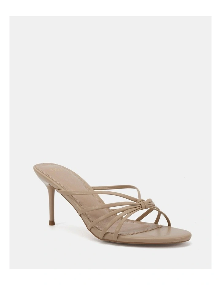 Milkshake heels in Natural image 2