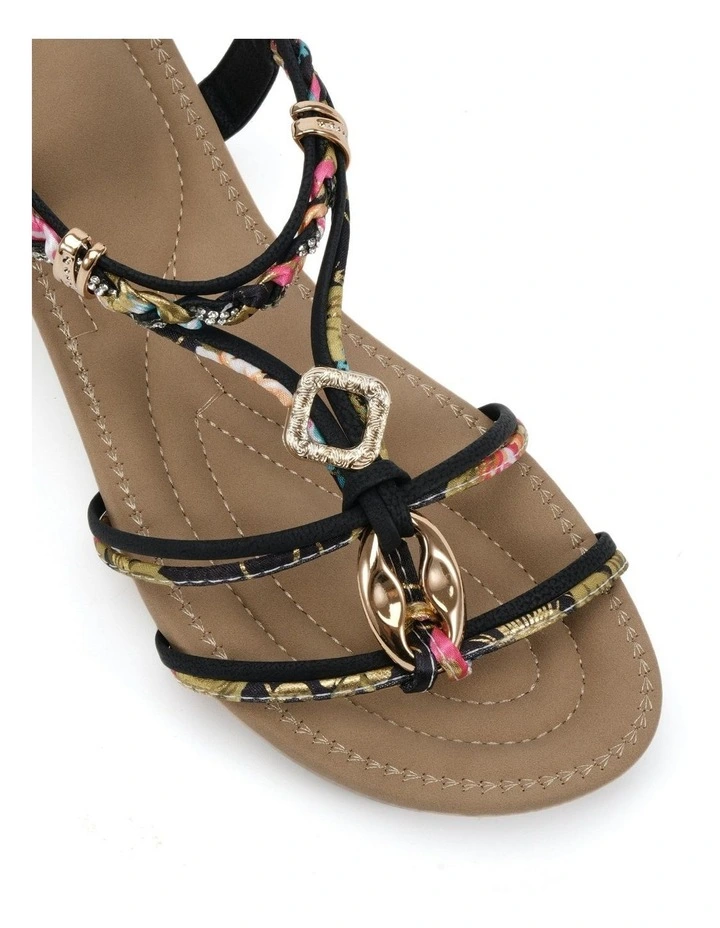 Elpanko Wedge Sandals in Black image 4