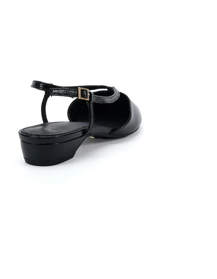 Carlista Smart Casual in Black Crinkle Patent image 3
