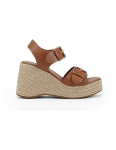 Belva Wedges in Caramel