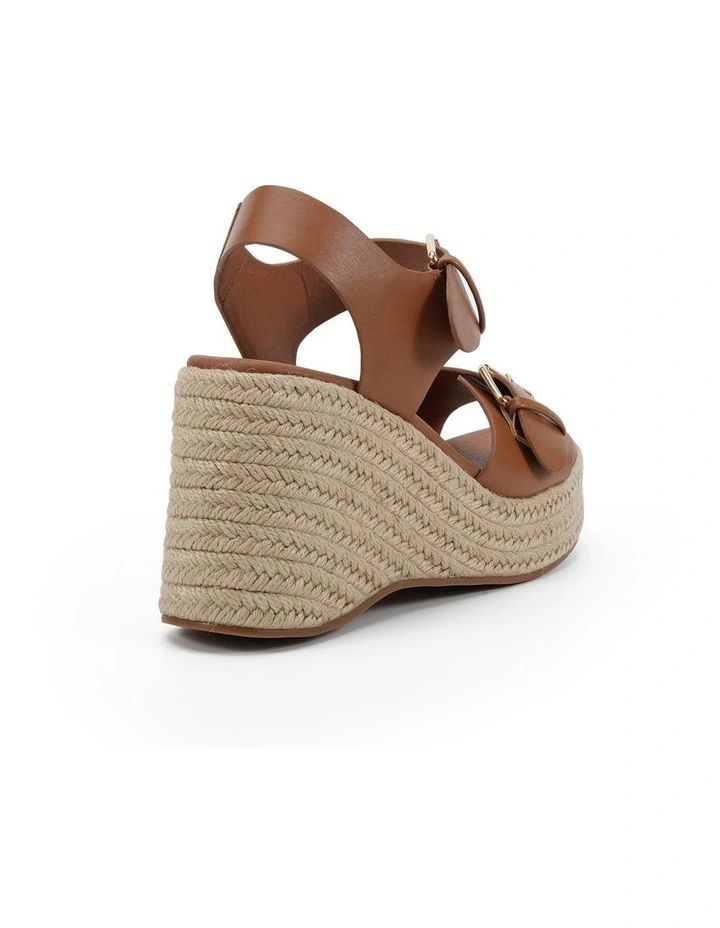 Belva Wedges in Caramel image 3